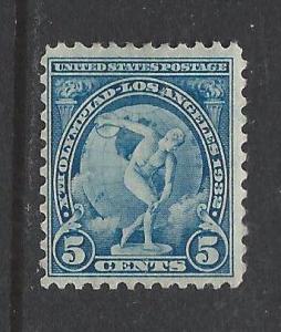 U.S. Sc.# 719  mint never hinged 