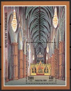 MADAGASCAR, WESTMINSTER ABBEY, SOUVENIR SHEET NEVER HINGED