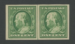 USA 383 - One Cent Franklin Imperf Horizontal Line Pair - VF app Mint hinged