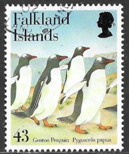 FALKLAND ISLANDS 2001 43p GENTOO PENGUINS Issue Sc 799 VFU
