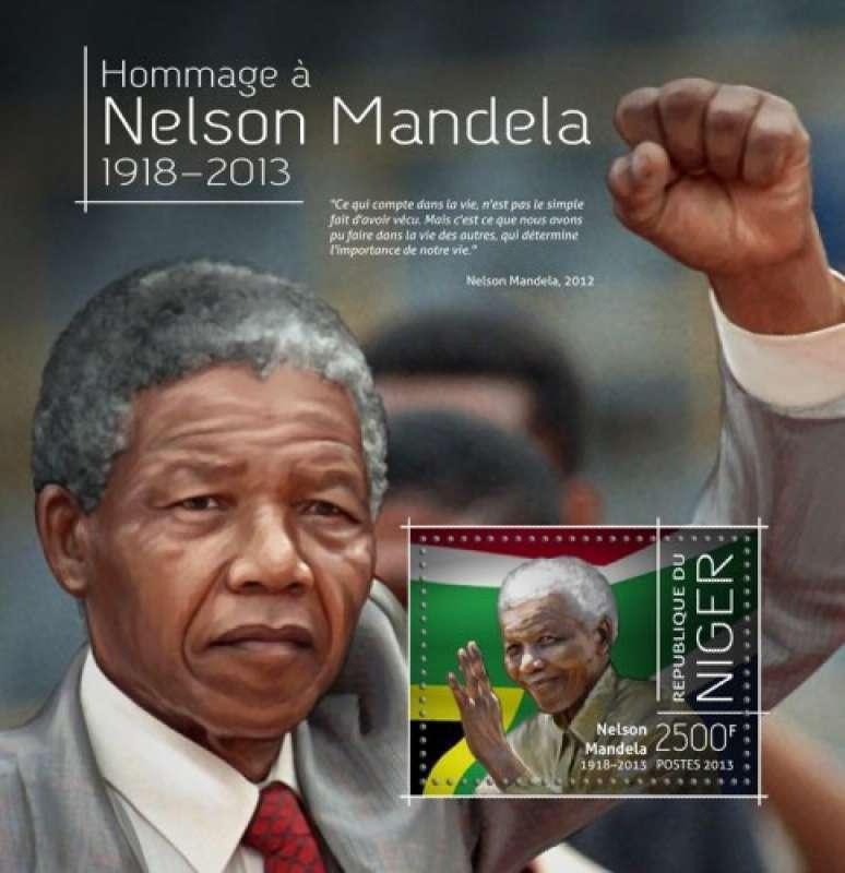 WD04-17-19-Niger - 2013 Nelson Mandela Homage -  Stamp Souvenir Sheet 14A-266