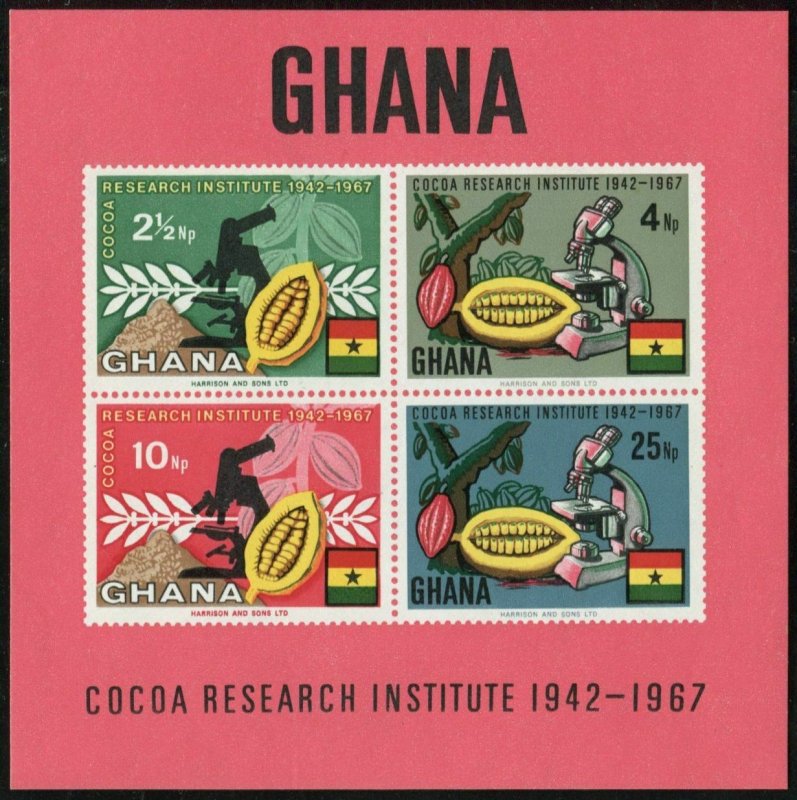 Ghana 326a sheet,MNH.Michel Bl.30. Cocoa production,1968.Cocoa beans,Tree.