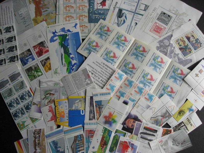 GERMANY MNH stamps, SS, booklets but some mixed condition, see pictures