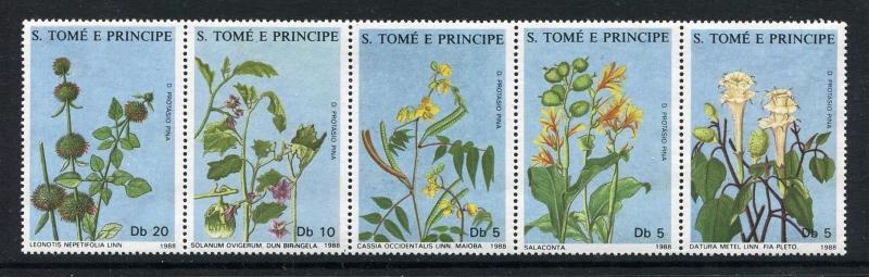 Saint Pierre & Miquelon 819, MNH,  Flowers 1988. x27196