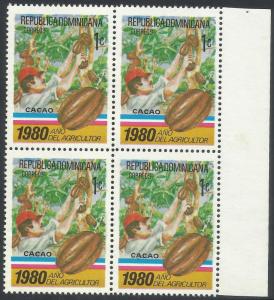 DOMINICAN REPUBLIC 825 MNH BLOCK OF 4 [D1]-3