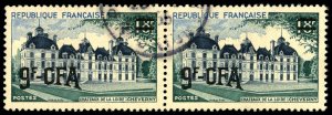 REUNION ISLAND Sc 308 USED PAIR - 1954 9f - Cheverny Chateau, France #723 surch