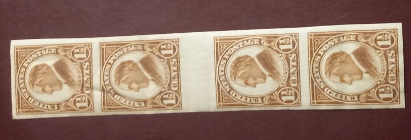 US #576 Mint H Og Pair / STRIP Of (4) 1/2c Harding Imperf Center VF