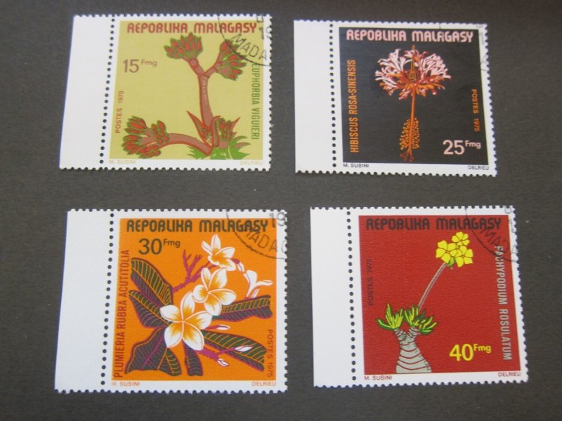 Madagascar 1975 Sc 527-30 flower CTO FU