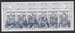 New Zealand 1003 Royalty Souvenir Sheet MNH VF