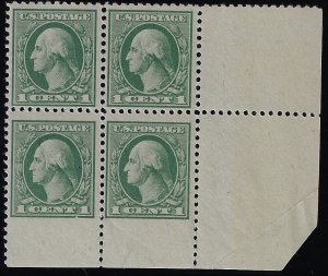 Scott :#525 - $200.00 – F/VF-OG-NH – Imperforate between the stamps and margin