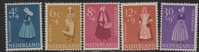 NETHERLANDS  B321-B325 MNH REGIONAL COSTUMES SET 1958