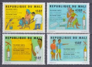 2000 Mali 2570-2573 Medicine - Malaria control 3,50 €