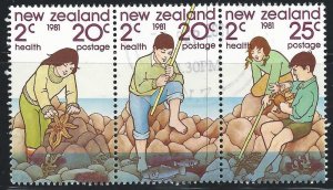 New Zealand #B111a 20c + 2c Boy and Girl at Rock Pool ~ Used