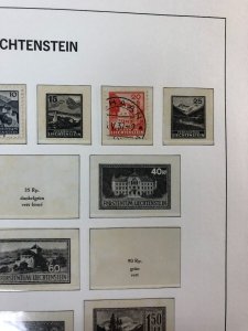 LIECHTENSTEIN – SOLID COLLECTION IN PAIR OF HINGELESS DAVO ALBUMS – 425277