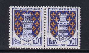 France #1091  MNH  1964  Arms  1c Niort   pair