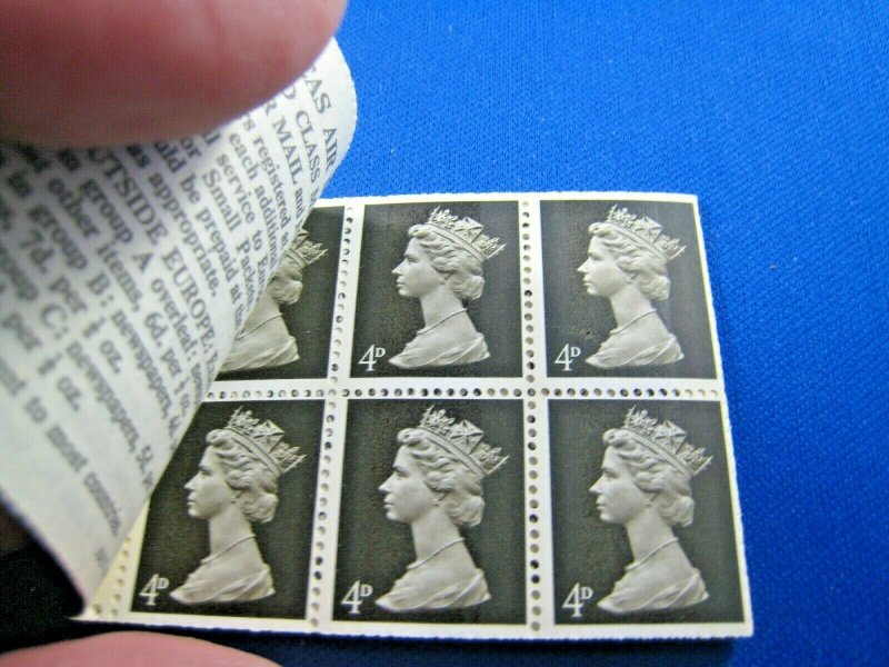 GREAT BRITAIN 1968 COMPLETE MNH STAMP BOOKLETS -  4/6 - LOT OF 3    (kbgbbk3)