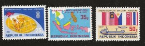INDONESIA   SC #  1006 - 8    MNH