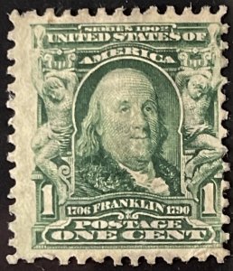 Scott #300 1902 1¢ Benjamin Franklin unused hinge remnant