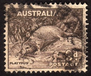 1943, Australia 9p Used, Sc 174
