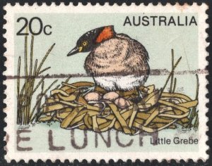 Australia SC#683 20¢ Birds: 1st Series; Little Grebe (1978) Used