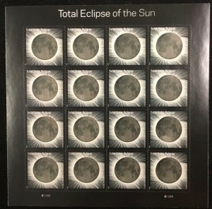 5211    Total Eclipse of the Sun    MNH Forever sheet of 16   FV 8.80    In 2017