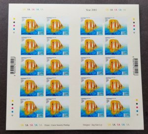 Singapore Definitive Tropical Marine Fish 2001 Life  (sheetlet) MNH *adhesive