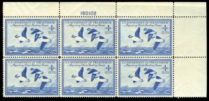 United States, Duck Hunting #RW15 Cat$400, 1948 Buffleheads in Flight, top ri...