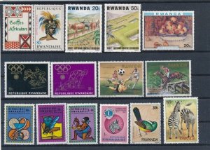 D390489 Rwanda Nice selection of MNH stamps