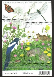 Finland Stamp 1192  - Summer flora & fauna