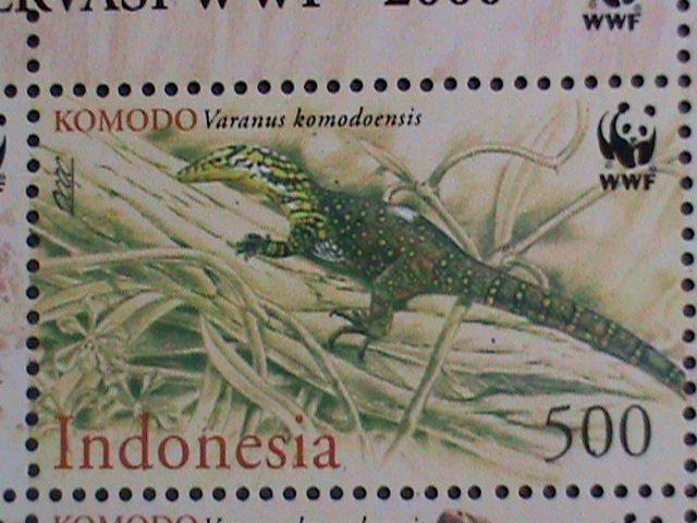 INDONESIA-2000-SC# 1914a WWF-CONSERVATION- PREHISTORY ANIMALS MNH SHEET VF