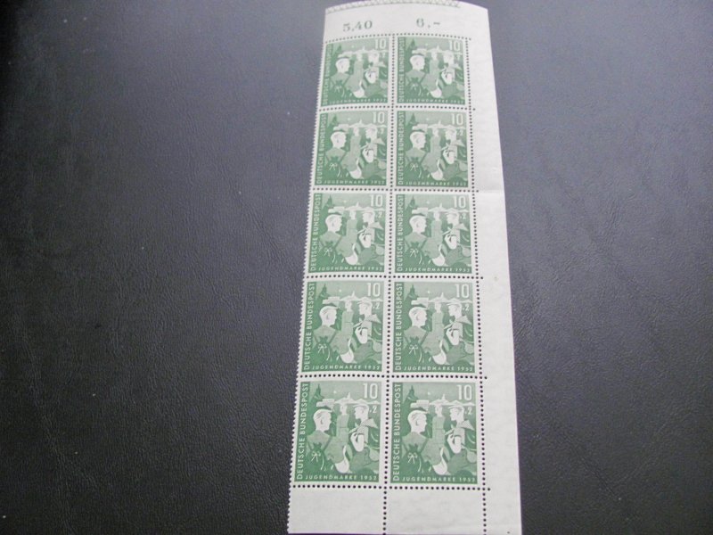 GERMANY 1952 MNH  SC B325 YOUTH PLATE BLOCK OF 200+ EUROS (114)