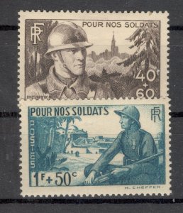 FRANCE - MH SET - SOLDIERS - 1940.