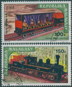 Malagasy 1973 SG252-253 Carriage and Locomotive set FU
