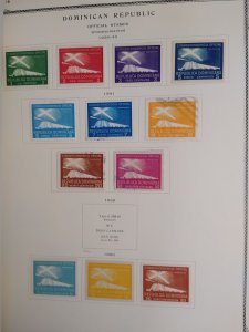 collection on pages Dominican Republic Back of book (no arimails) NY: CV $144