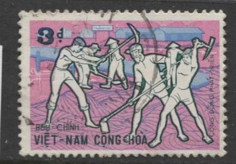 Viet Nam - Scott 413 - Road Workers Issue -1972 - FU -Single 3pi Stamp