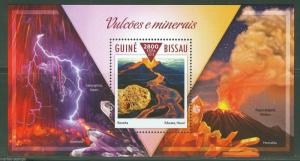 GUINEA BISSAU 2015  VOLCANOES AND MINERALS SOUVENIR SHEET MINT NH