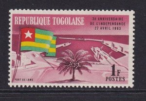 Togo   #449 MNH  1963   flag and harbour 1fr