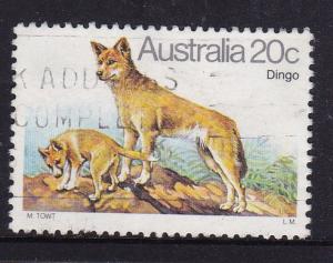 Australia -1980 - Australian Dogs Dingo 20c used