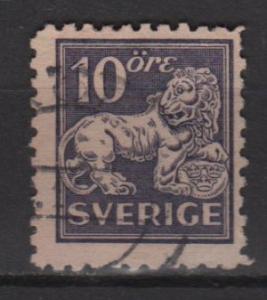  	 Sweden  1920 - Scott 128 used - 10o, Heraldic Lion