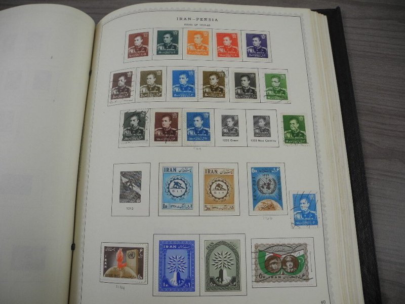 PERSIA, Fantastic Stamp Collection mounted/partially glued in a Minkus