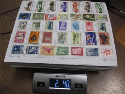 Thousands Of Bulgaria Stamps Hinged On Pages - Unchecked - Read Desc  (BJ11)