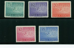 Indonesia #362-367 (IN793) Comp 1971 Doves in Flight, M, Trace of hinge, FVF 