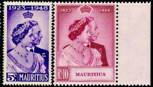 MAURITIUS SG270-271, ROYAL SILVER WEDDING set, NH MINT. Cat £17.