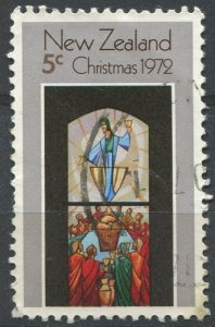 New Zealand Sc#505 Used, 5c gray & multi, Christmas 1972 (1972)