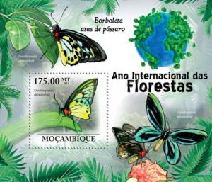 MOZAMBIQUE 2011 SHEET INTERNATIONAL YEAR OF FORESTS BUTTERFLIES INSECTS