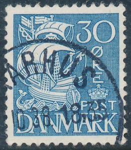 Denmark Scott 236 (AFA 215), 30ø blue Caravel type , F-VF U