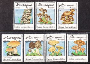 Nicaragua Mushrooms MNH VF