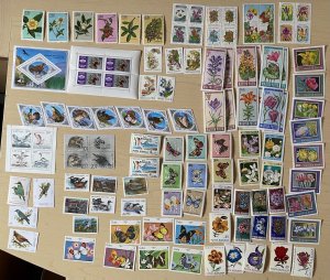 Lot of 100+ World Stamps Flowers Birds Butterfly Nature MNH Russia Romania