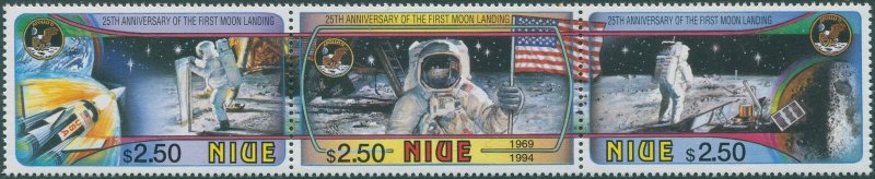 Niue 1994 SG780a First Moon Landing 25th strip MNH