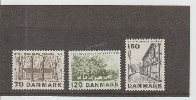 Denmark  Scott#  570-572  MNH  (1975 European Architecture Heritage Year)